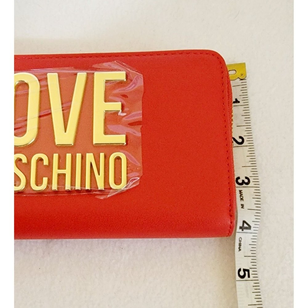 Love Moschino Womens Red Leather Gold Metal Logo Wallet Zip Closure NWT - Picture 8 of 9